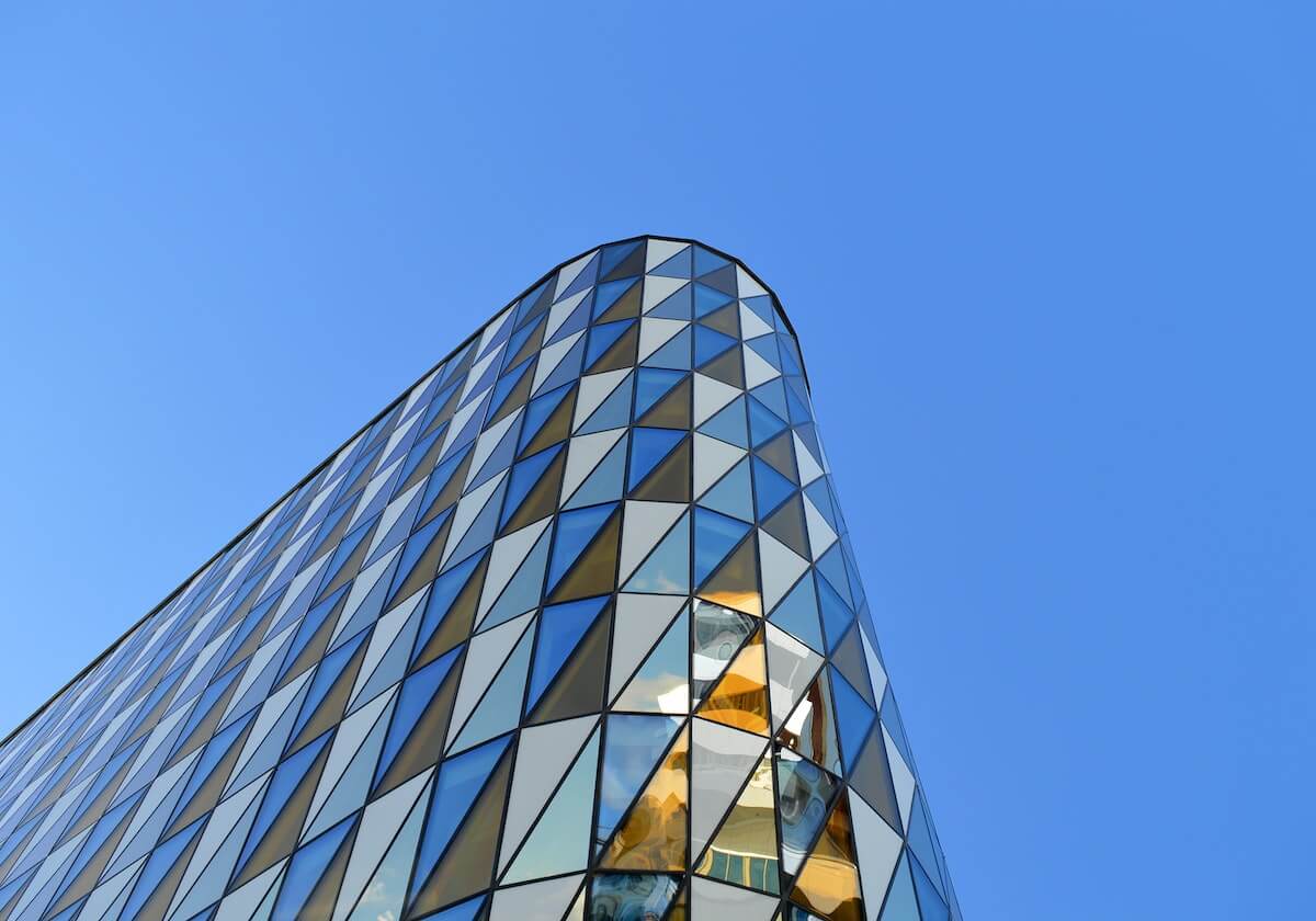 曼城4000万欧遭拒！4倍暴涨，20岁中场为何成足坛香饽饽？